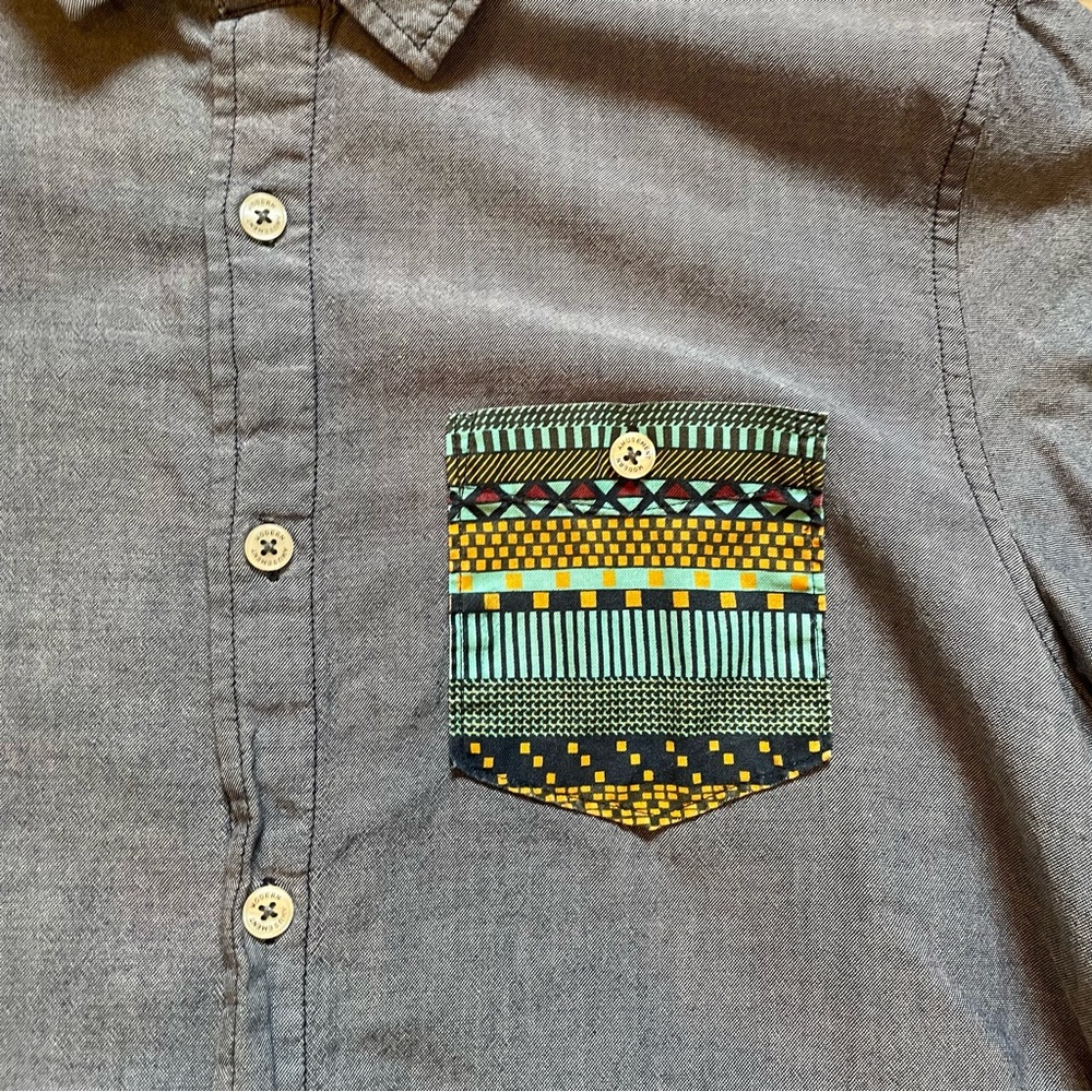 Button down tee - Picture 2 of 4